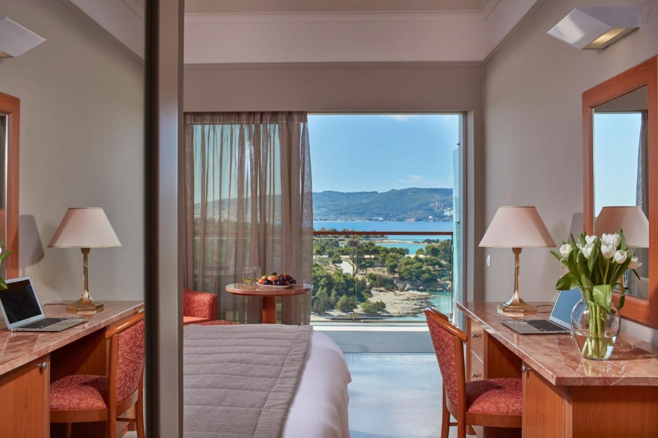 Aks Hinitsa Bay Hotel Porto Heli Exterior foto